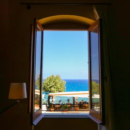 Son De Mar 1